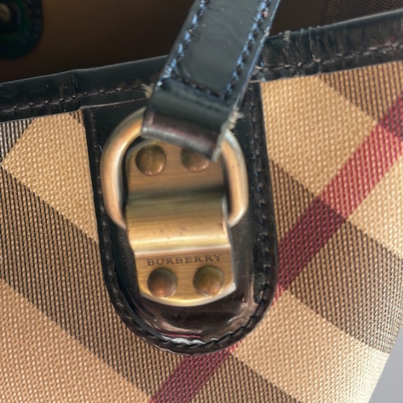 Burberry authentic handbag - Picture 8 of 13